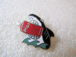 PIN'S    REQUIN  PLAX  Email Grand Feu - Animali