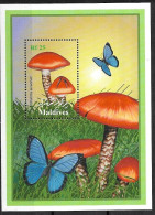 Maldives - 2001 - Mushrooms - Yv Bf 461 - Champignons