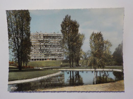 CHALON SUR SAONE  Cité H.L.M. Des Aubépins   Le Square - Chalon Sur Saone