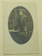 Lady With Hat And Fur-old Photo From 1911-Germany - Personnes Anonymes