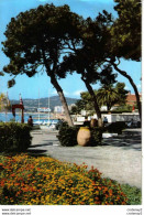 06 JUAN LES PINS Et Sa Pinède Fleurie Et Pinède Plage Postée De Cannes En 1966 - Juan-les-Pins