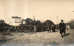 Militaria : Char (français ?) En Position Devant Une Villa De Bord De Mer Circa 1920 - 1930 - Oorlog, Militair