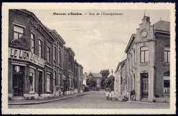 +++ CPA - MONCEAU SUR SAMBRE - Rue De L'Enseignement - Magasin Delhaize  // - Charleroi