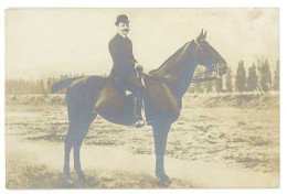 Cpa Carte-photo Homme à Cheval   ( AN ) - Pferde