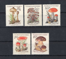 1958 CECOSLOVACCHIA SET MNH ** Funghi, Natura - Unused Stamps