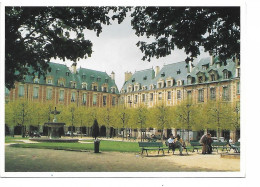 CPM - édit.PARIS-CARTES - P 87 - PARIS : VUE  PLACE  DES VOSGES - Markten, Pleinen