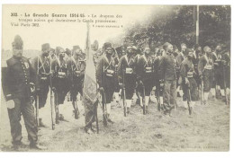 Cpa  Grande Guerre 1914-15 - Le Drapeau Des Troupes Noires ... ( Soldats, Tirailleurs, Trésor Et Postes )  (MI) - Regiments