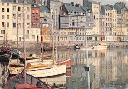 HONFLEUR Le Vieux Bassin Et Ses Curieuses Facades Anciennes 10(scan Recto-verso) MA1827 - Honfleur