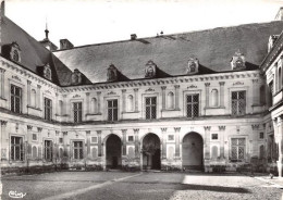 Chateau D Ancy Le Franc LA COUR Interieure Dite Cour Du Donjon 31(scan Recto-verso) MA1861 - Ancy Le Franc