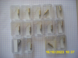 Lot De 12+2 Plumes MINERVA - Pens