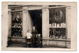 Devanture Quincaillerie-jouets. Carte Photo Animée Non Située - Magasins