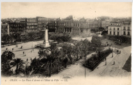 Algeria:  Postcard: Oran, Square And Hotel - PC48 - Oran