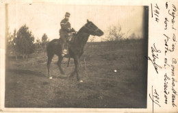 CARTE PHOTO DEPART D'UN COMBATTANT A SON POSTE DE LIAISON 1914 - Guerra 1914-18