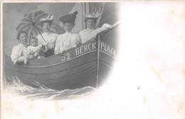 62-BERCK-PLACE- CARTE-PHOTO- EN BATEAU - Berck