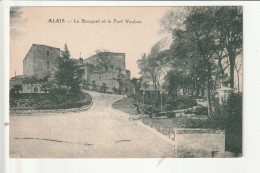 CP 30 ALAIS Le Bosquet Et Le Fort Vauban - Alès