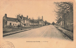 Fontenay Sur Loing * Route Et Le Bourg Du Village - Autres & Non Classés