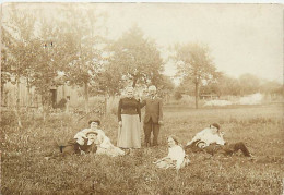 CARTE PHOTO SOUVENIR . La Fille Et Les 2 Enfants - Photos