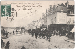 CPA DE JOIGNY  (YONNE)  QUAI DE PARIS, DÉFILÉ DU 1er DRAGONS - Joigny