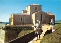 LES SABLES D OLONNEsablaises En Costume Devant Le Fort Saint Nicolas  9(scan Recto-verso) MA1915 - Sables D'Olonne