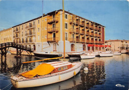 PORT GRIMAUD Au 1er Plan L Hotel Du Port Cite Lacustre Realisee Par La Societe Etige 22(scan Recto-verso) MA1958 - Port Grimaud