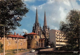 BAYONNE La Cathedrale Et Le Chateau Vieux 15(scan Recto-verso) MA1964 - Bayonne