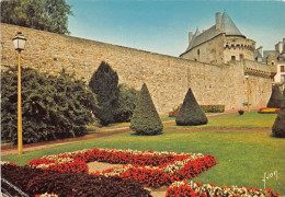 HENNEBONT Les Jardins Et Les Remaprts Au Fond La Porte Broerec 12(scan Recto-verso) MA1988 - Hennebont