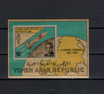Yemen Arab Republic 1968 Space, Vladimir Komarov S/s Golden Colour MNH - Asien