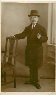 CARTE PHOTO - Homme Mes Charles Gorenger Le 2 Novembre 1931 - Da Identificare