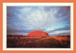 A691 / 203 Australie Le Monolithe D'Ayers Rock - Non Classificati