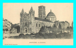 A702 / 113 16 - ANGOULEME Cathédrale - Angouleme