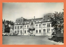 A714 / 231 15 - MURAT Hotel De Ville ( Voiture ) - Murat