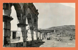 A719 / 393 Maroc VOLUBILIS Ruines De La Voie Triomphale ( Timbre ) - Autres & Non Classés