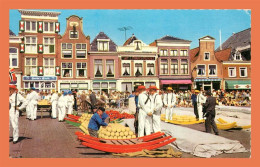 A718 / 043 ALKMAAR Marché De Fromage - Alkmaar