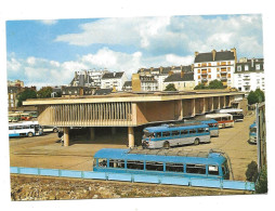 Rennes La Gare Routiere - Busse & Reisebusse