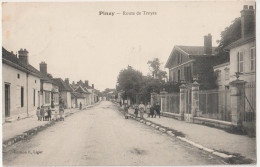 CPA   Piney  (10)  Route De Troyes   Enfants Sur Les Trottoirs   Ed Liger - Altri & Non Classificati