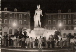 06 - NICE - LA FONTAINE DU SOLEIL LA NUIT - Nice Bij Nacht