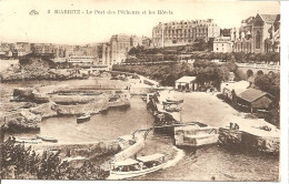 [64] Pyrénées-Atlantiques >  Biarritz Le Port Des Pecheurs Et Les Hotels - Biarritz