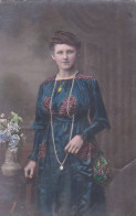 AK Frau In Grünem Kleid Mit Kette - Ca. 1910 (68868) - Mode