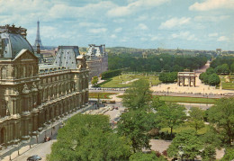 CPM - P - PARIS - LES TUILERIES ET LE LOUVRE - Louvre