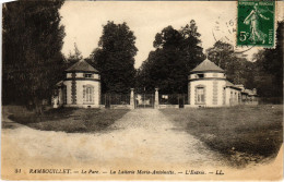 CPA Rambouillet Le Parc Laiterie Marie Antoinette (1401908) - Rambouillet