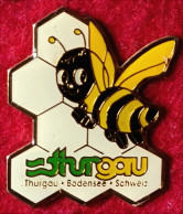 SUPER PIN'S ABEILLE Pour Les Assurances THURGAU - Animali