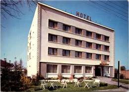 Vierzon - Hotel Le Continental - Other & Unclassified