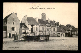 52 - FAYL-BILLOT - PLACE DE L'HOTEL DE VILLE - Fayl-Billot