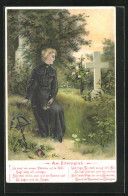 AK Junge Dame Im Schwarzen Kleid Am Elterngrab  - Funerali