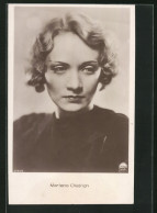 AK Schauspielerin Marlene Dietrich Mit Melancholischem Blick  - Actors