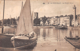17 LA ROCHELLE LE BASSIN VIEUX - La Rochelle
