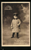 AK Kleiner Junge In Uniform Mit Strengem Blick, Kinder Kriegspropaganda  - War 1914-18