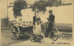 La Laitières  (  BELGE - HOND - CHIEN - Attelage .... Melk - Lait - Milk .....  ) Gendarm Police - Equipaggiamenti