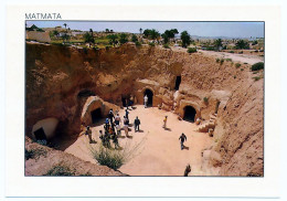 CPSM / CPM 10.5 X 15 Tunisie  MATMATA Un Hôtel Troglodytique    Village Troglodyte - Tunesien