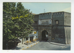 {91691} 20 2B Haute Corse Bastia , Entrée De La Citadelle ; Bar Du Bastion - Bastia